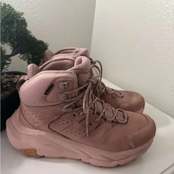 Hoka kaha 2 Women's Blush Pink Athletic Shoes - Picture 2 of 9